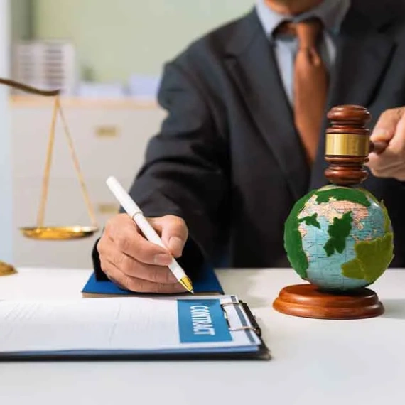 Cómo adaptar contratos comerciales multilingües para evitar malentendidos