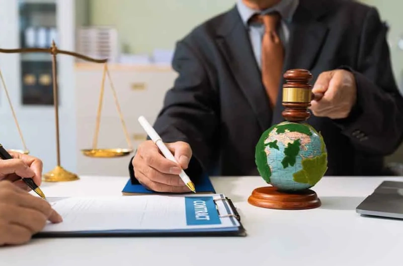 Cómo adaptar contratos comerciales multilingües para evitar malentendidos